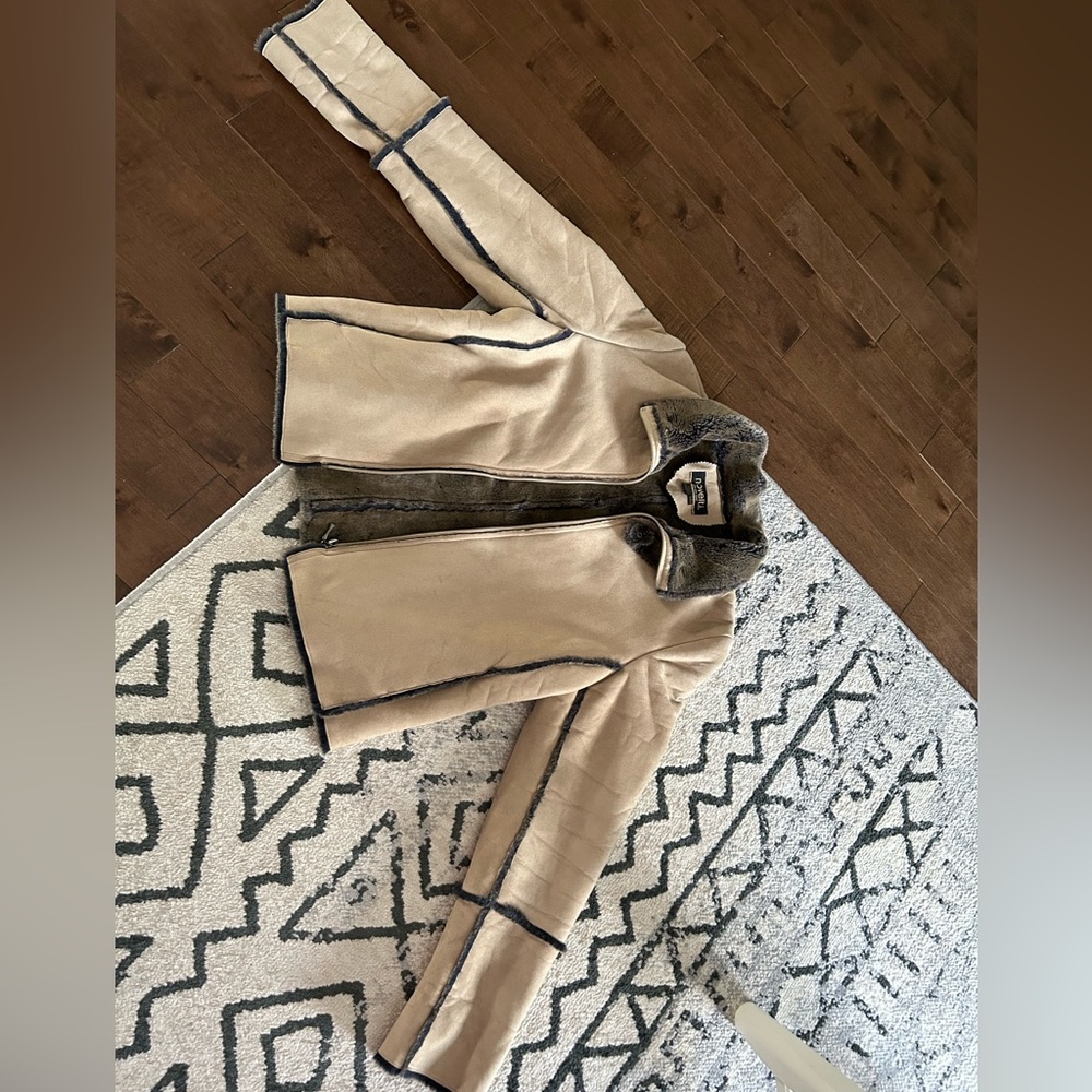 NOVELTI faux fur jacket